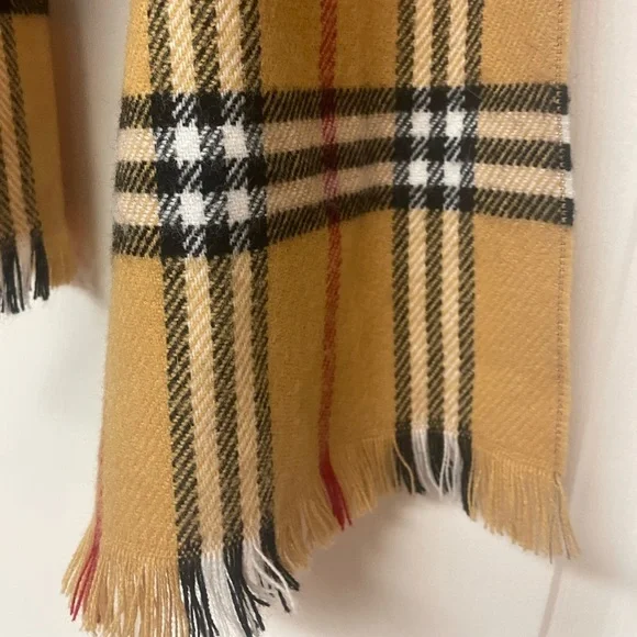 NWOT Plaid Scarf Tan, red, black, white with fringe designer inspired, plaid - Picture 3 of 4